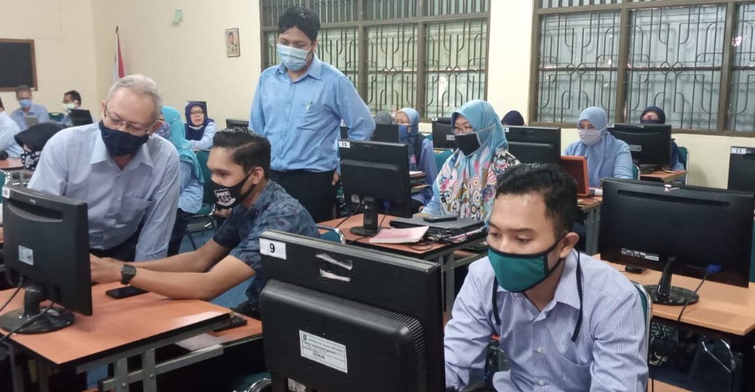 SMA UII Yogyakarta Tingkatkan Kompetensi Guru di Masa Pandemi