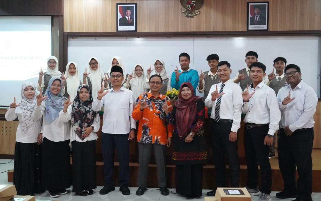 Sosialisasi Perda No. 1 Tahun 2021 Bersama DPAD DIY di Ruang Workshop SMA UII Yogyakarta
